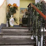 Hotel Mearini